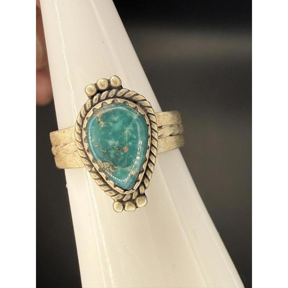 Exquisite Whitewater Turquoise Sterling Silver Ring - Size 6